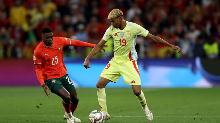 World Cup Round of 16 Updates: Spain vs Portugal and USA vs Belgium