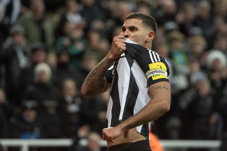 Bruno Guimarães Transfer: Arsenal’s Pursuit Intensifies Amid Newcastle Standoff